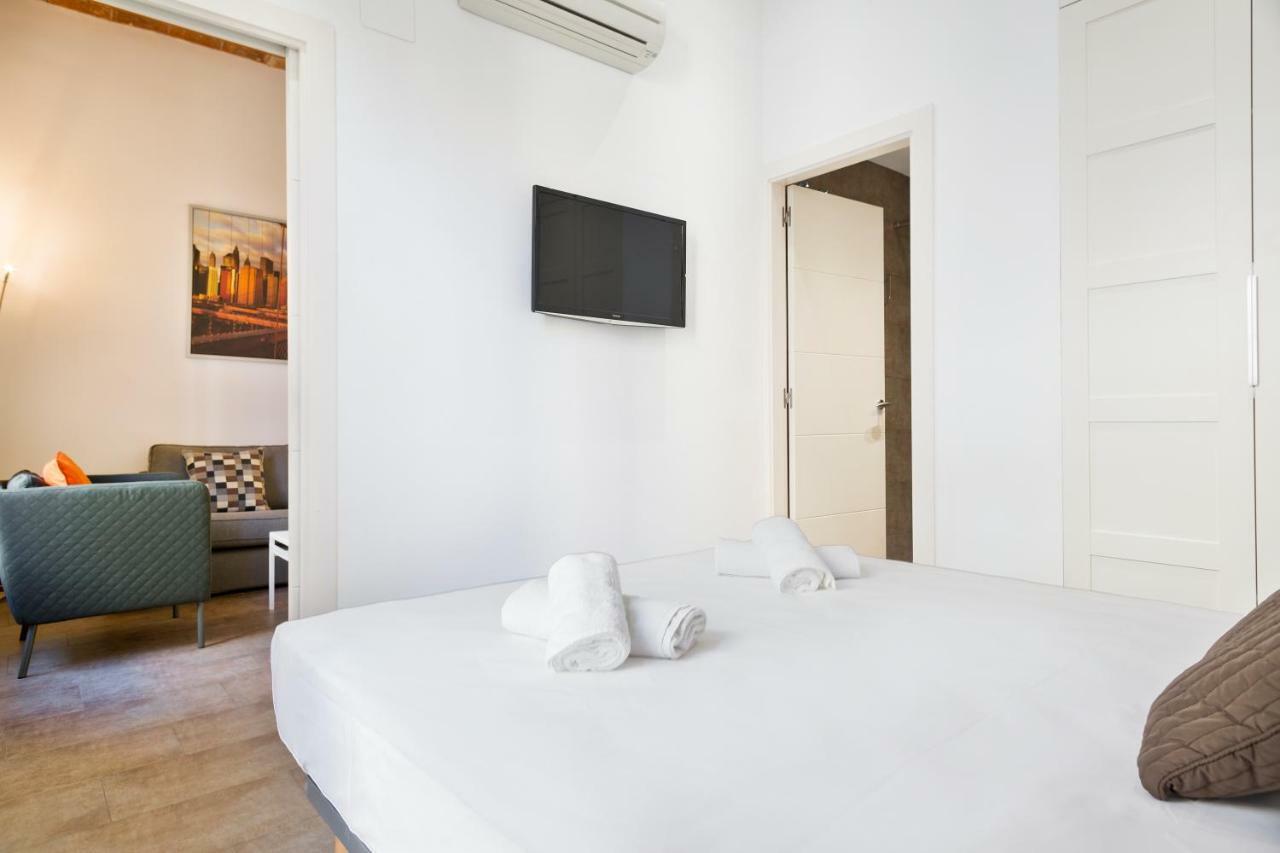 Stay U-Nique Apartments Eixample Center Barselona Dış mekan fotoğraf